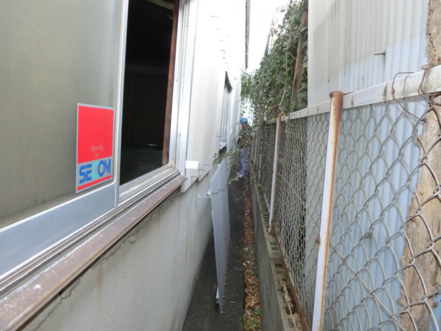 倉庫の窓の防犯対策　アルミ面格子　施工事例　名古屋市天白区